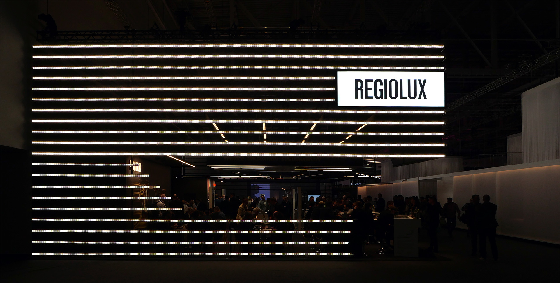 Regiolux und lichtwerk, Messestand auf der light + building 2024